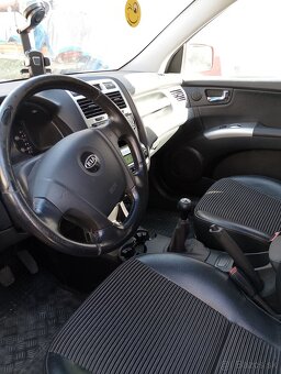 Predám Kia Sportage 4x4 - 3