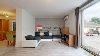 Rodinný dom s dvomi bytovými jednotkami v Ivanke pri Dunaji - 3