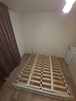 Biela kovová posteľ 160x200 cm - 3