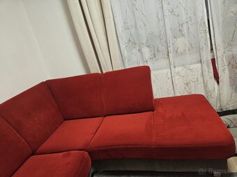 Predám skoro zadarmo krásnu červenú rohovú sedačku - 3