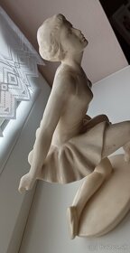 Soška tanečnice - 3