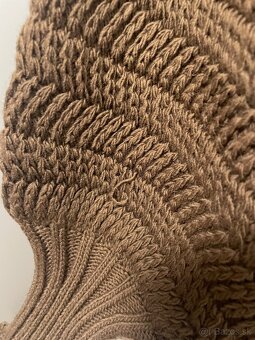 Hnedý pletený sveter - 3