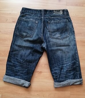 DÁMSKE 3/4 DŽÍNSY veľ.38 - 3