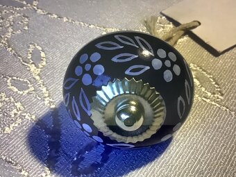 Keramické uchytky - 3