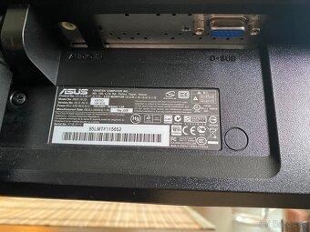 Pc monitor ASUS 19” so sieťovým a prepájacím káblom - 3