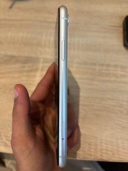 Apple Iphone XR - 3