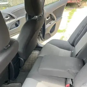 Toyota Avensis T27 2009 2.2 d4d 110kw - 3