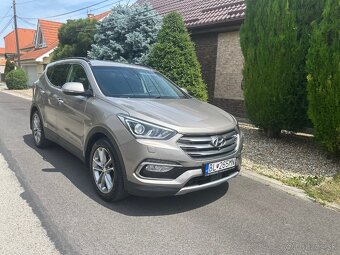 Hyundai Santa Fe - 3
