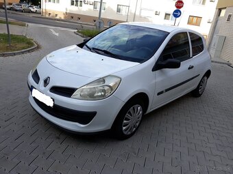 Predám Renault Clio 1.2. benzín 48 kw rok 2008 - 3