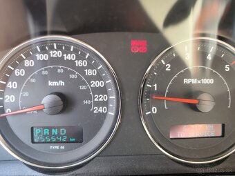 Jeep Grand Cherokee - 3