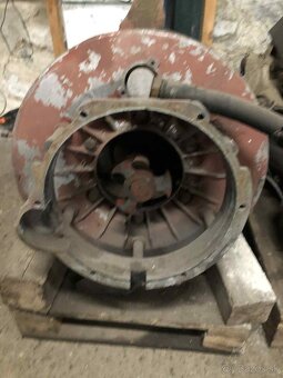 predam skrutkovy kompresor - 3