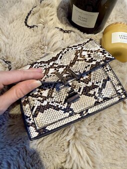 Menšia crossbody kabelka hadí vzor - 3