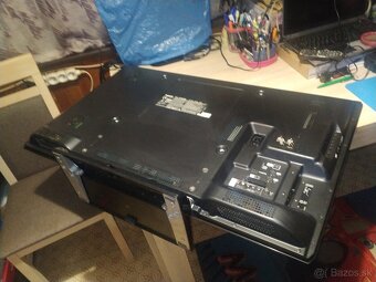 Televízor Panasonic.  42“. 107 cm. Dialkové. - 3