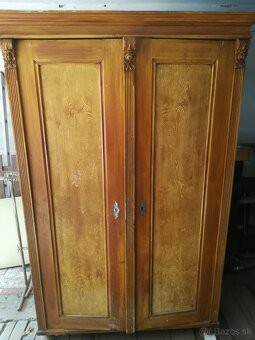 Starozitna skriňa - 3