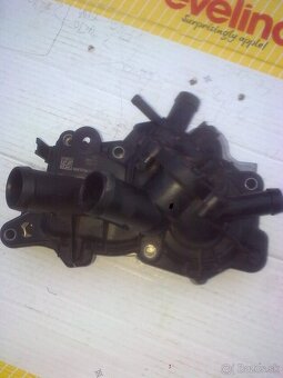 Predám vodnú pumpu/čerpadlo do Fabia III, 1.2 TSI, 66 kW - 3