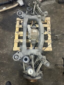 Zadná nápravnica BMW E90 - 3