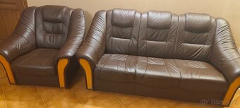 Kožený gauč a dve sedačky - 3