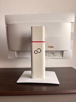 Fujitsu monitory - 3