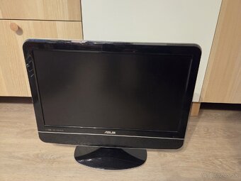 PC set s monitorom (TV) – SSD disk & Grafika GT 640 - 3
