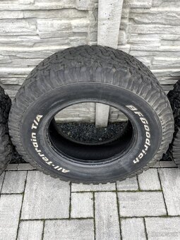 285/70 R17 BFGoodrich Off-Road - 3