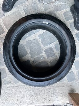 2x 245/40 r19 - 2x 275/35 r19 - 3