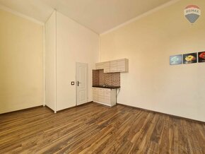 Na predaj 1-2 izbový byt v centre Liptovského Mikuláša - 3
