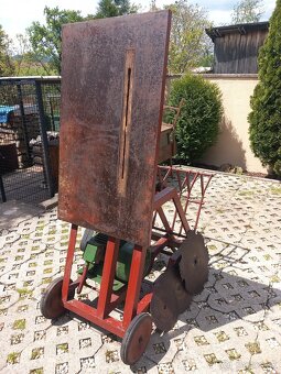 Cirkulár - okružná píla 4,5kW - 3