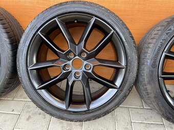 GEMINI SCHWARZ skoda Octavia RS 3 5x112 7,5x18 ET 51 - 3
