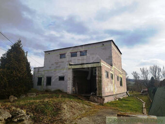 Moderný dom tesne pred dokončením, ideálny pre mladú rodin - 3