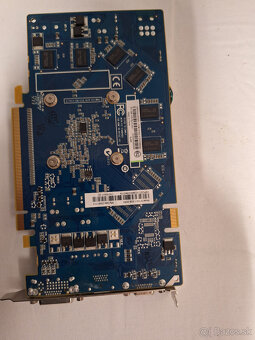 Nvidia GT230 - 3