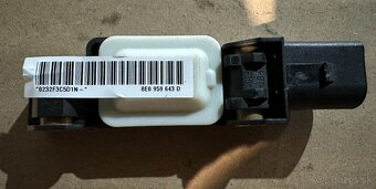 Senzor nárazu airbagu VW Phaeton 8E0959643D - 3