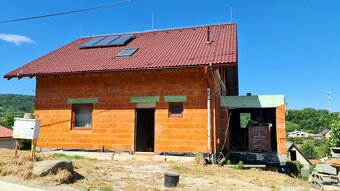 Na predaj 6. izbový rodinný dom, 800m2 Chrenovec-Brusno - 3