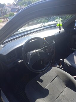 Peugeot 405 GLD . - 3