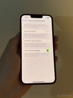 Predám iPhone 13 128GB Červený Stav 8/10 používaný - 3