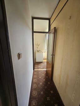 Na predaj: 1-izbový byt – Hlohovec, Sídlisko Sihoť, ulica Ga - 3