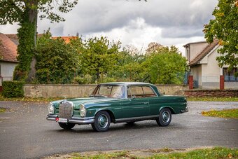 Mercedes Benz w111 250 SE - 3
