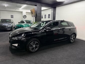 Hyundai i30 2022 1.5dpi atmosféra 81kw benzín FAMILY 1majitľ - 3