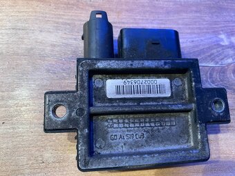 RELÉ ŽIAROVÝCH SVIEČOK A6461532579 MERCEDES W204 220CDI 2007 - 3
