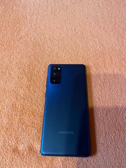 Samsung galaxy s20 fe - 3