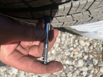 Predam nove pneumatiky 215/55 r18 - 3