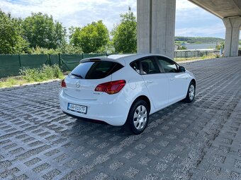 Opel Astra J - 3