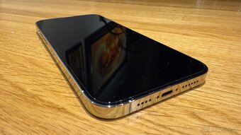Predám iPhone 13 Pro Max 256GB Silver - top stav - 3