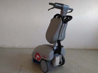 Umývací stroj COMAC VISPA 35 B - 3