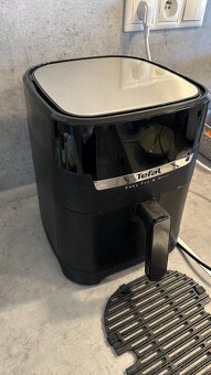 Teplovzdušná fritéza Tefal EY505815 EasyFry&Grill Precision - 3