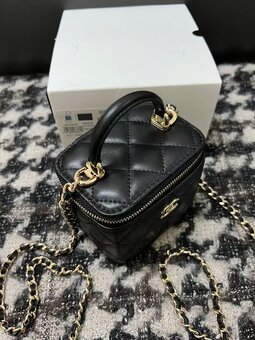 Chanel - 3
