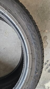 Zimne Pirelli Scorpion R20 - 3