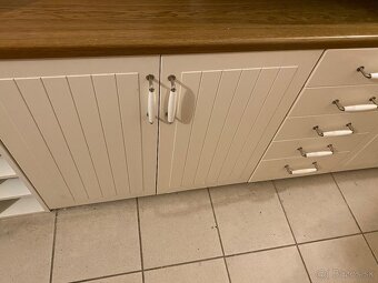 Kuchynská linka Ikea biela rustikálna - 3