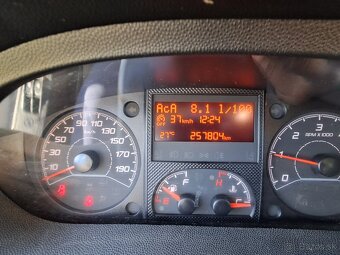 Predam dodavku peugeot boxer 2.0 blue HDI - 3