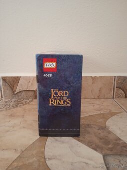 Predám nové a nerozbalené lego 40631 Balrog a Gandalf - 3