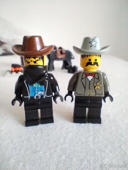 LEGO Western 6712 Sheriff's Showdown - 3